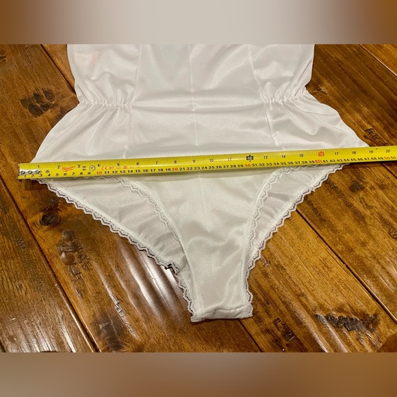 Vintage Pink Lady white nylon teddy bodysuit - Picture 13 of 14